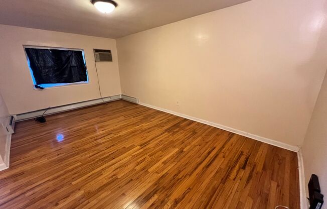 224-19 Braddock Ave
