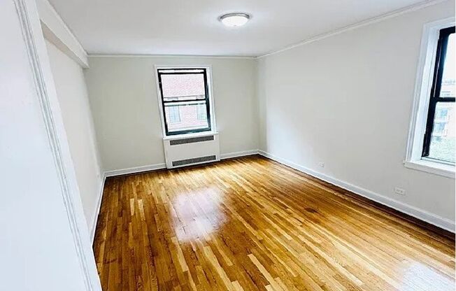 1 bed, 1 bath, $2,000, Unit APARTMENT 6D