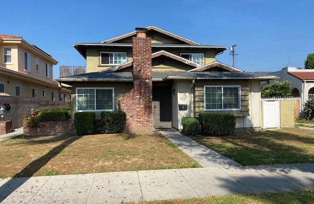 1612 S 7 ST