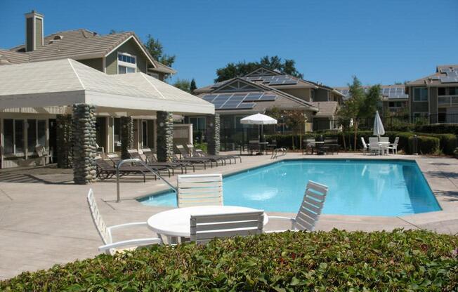 Welcome to Vintage Oaks Senior Apartments | Affordable Senior Apartments 55+