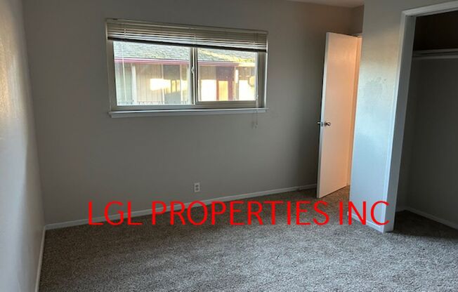 1 bed, 1 bath, 800 sqft, $1,250, Unit D