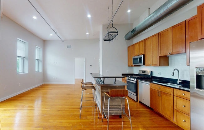 960 BROADWAY