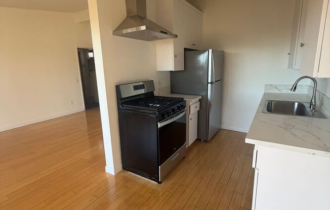 1 bed, 1 bath, 675 sqft, $2,245, Unit 20