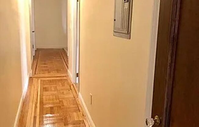 712 West 176 Realty LLC