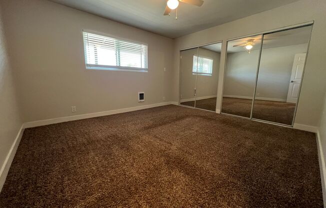 2 beds, 1 bath, 800 sqft, $2,195, Unit 28