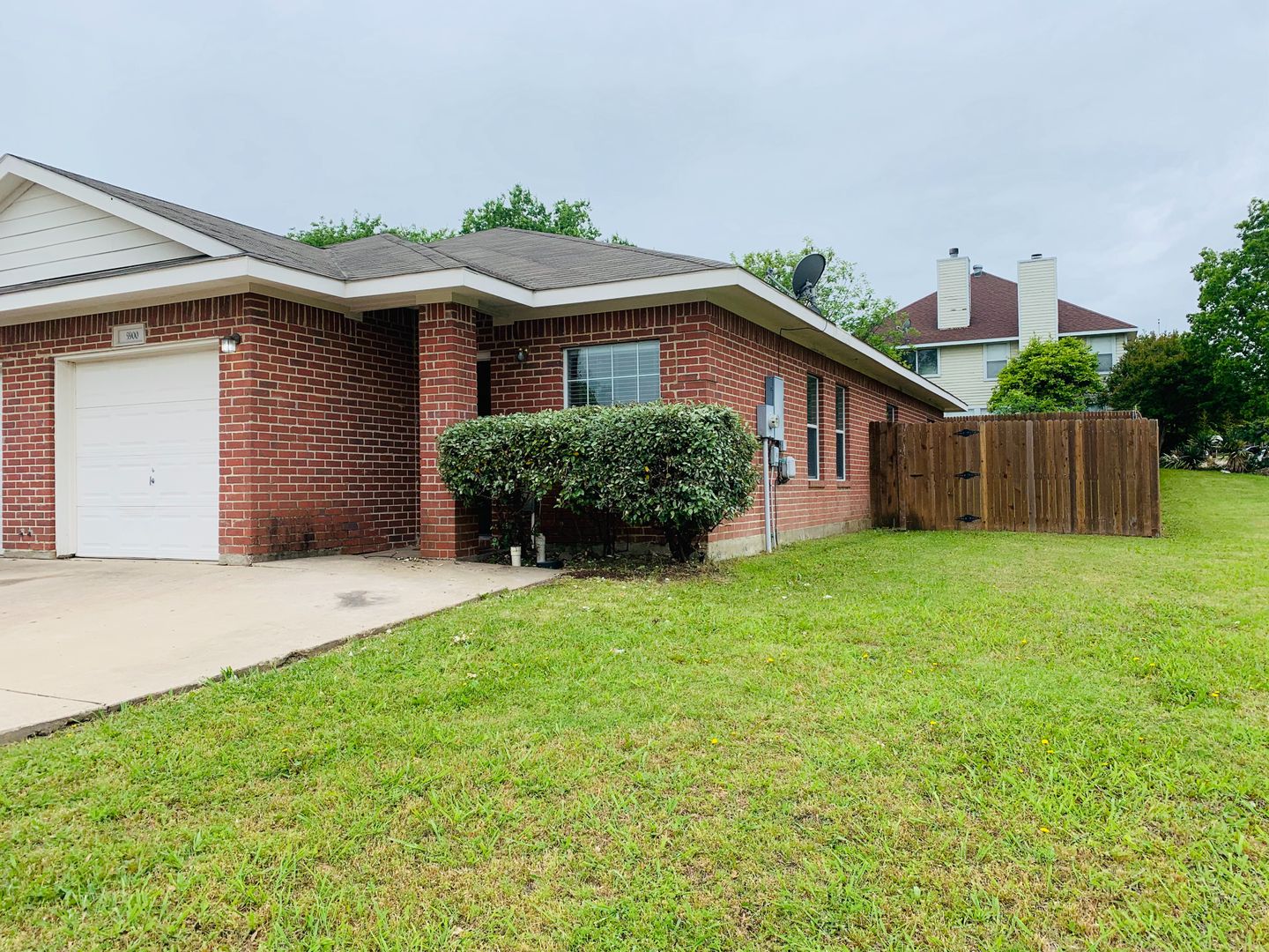 3/2 Duplex in Arlington
