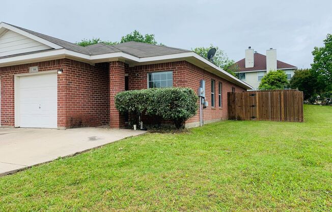 3/2 Duplex in Arlington