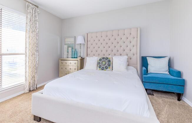 2 beds, 2 baths, 1,000 sqft, $1,127