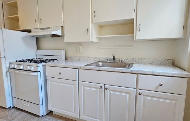 1 bed, 1 bath, 550 sqft, $1,375, Unit 802