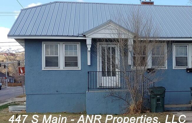 445 & 447 S Main