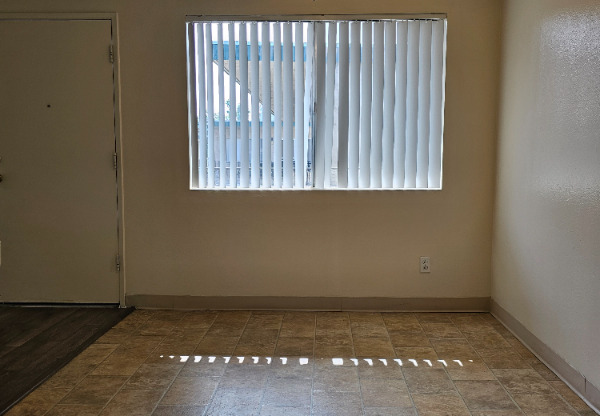 1135 W I ST