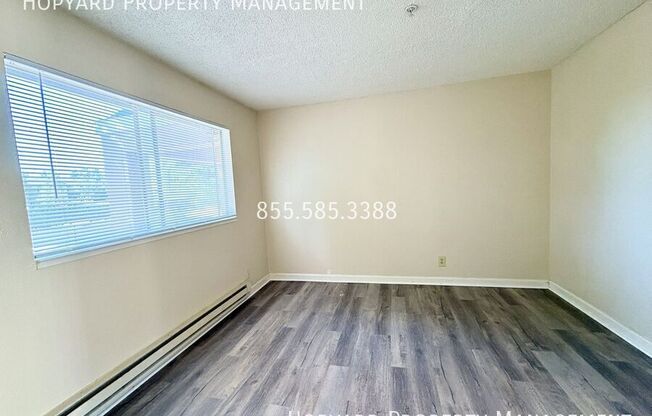 90 LUND AVE