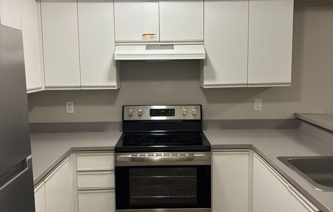 1 bed, 1 bath, 715 sqft, $1,695, Unit 217
