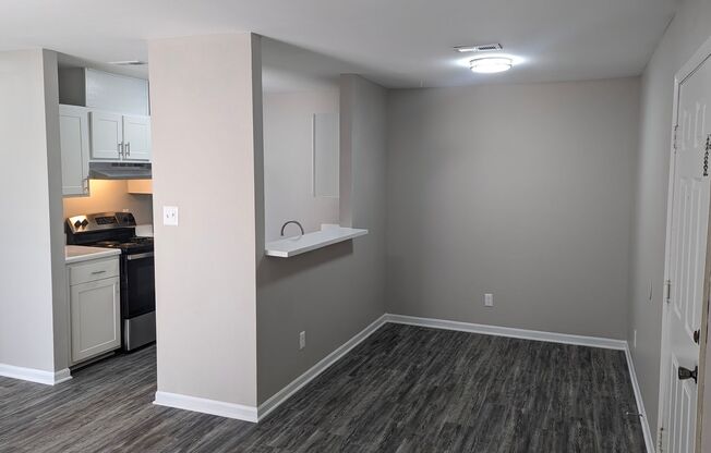 1 bed, 1 bath, 652 sqft, $950, Unit 2906H