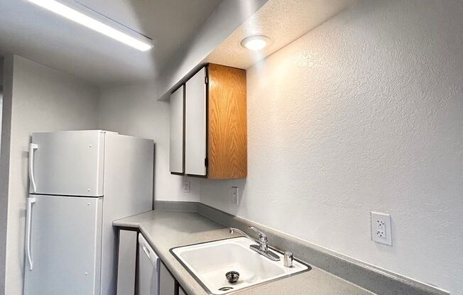 1 bed, 1 bath, 660 sqft, $1,250, Unit H - 074