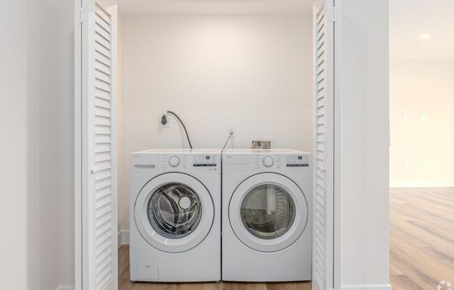 Studio, 1 bath, 513 sqft, $2,075, Unit 506