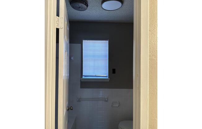 1 bed, 1 bath, 720 sqft, $1,099