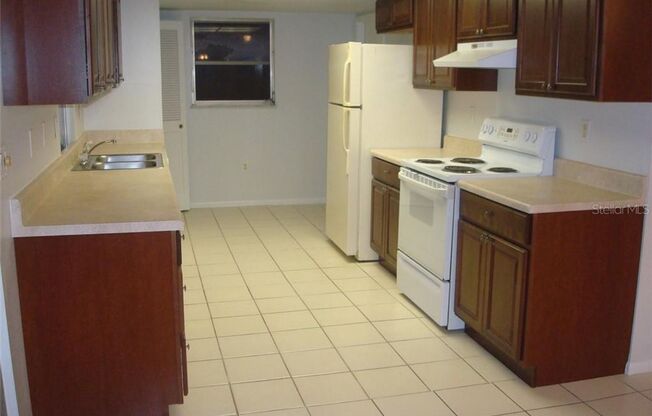 2 beds, 2 baths, $1,525