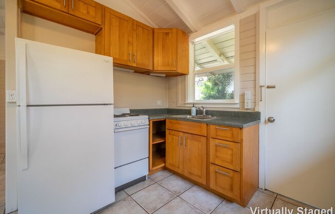 $2,200 /  Single Family Studio Home with 1 Bath in Waialua