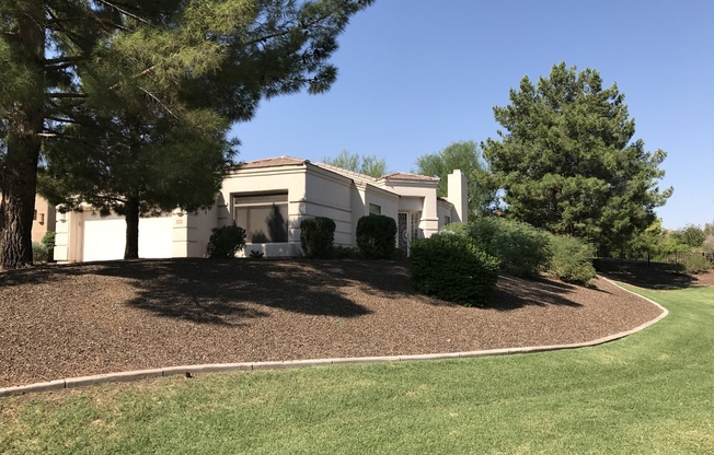 Gated Community - Golf Course Lot - 3 Bed 2 Bath