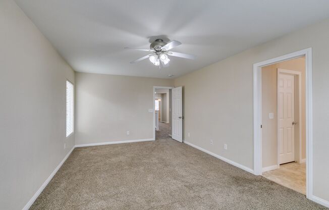 4 beds, 2.5 baths, $1,900