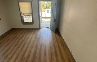 2 beds, 1 bath, $950