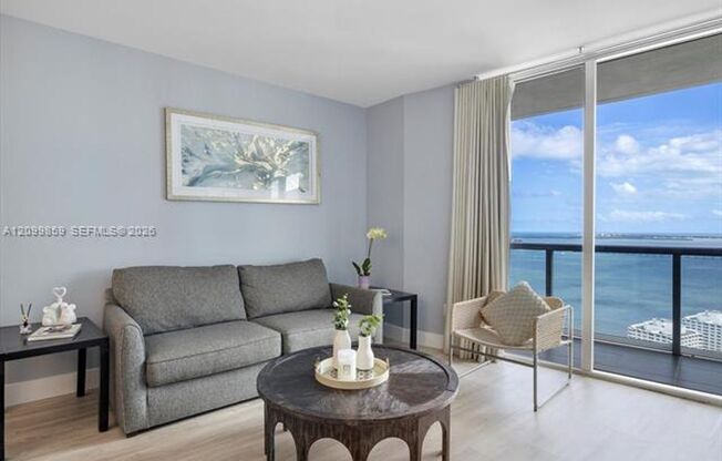 2 beds, 1 bath, $6,470, Unit # 4309