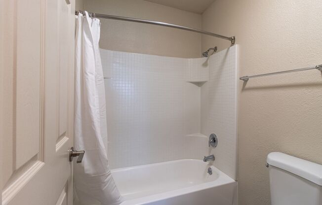 Studio, 1 bath, 360 sqft, $1,450, Unit 96