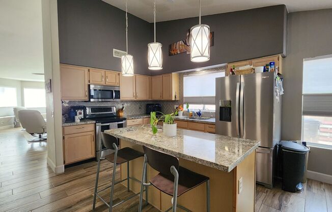 Spacious 3 Bedroom in the Foothills!