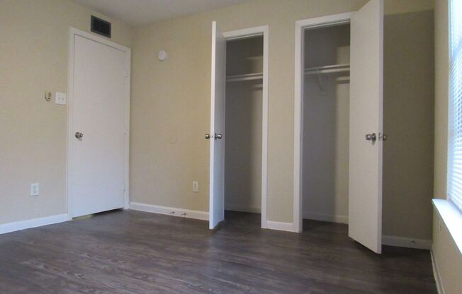 5 beds, 2 baths, 1,675 sqft, $2,129, Unit 1003