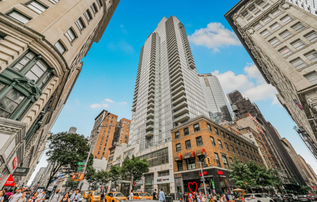 2 beds, 2 baths, 1,280 sqft, $9,500, Unit 41D