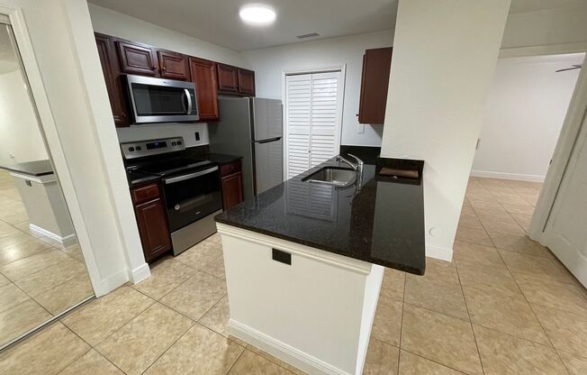 ANNUAL RENTAL - CAMDEN COVE- 1 BED - 1 BATH 1ST FLOOR