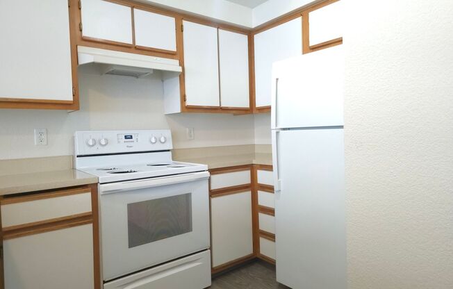 2 beds, 1 bath, 875 sqft, $1,450, Unit 127-58