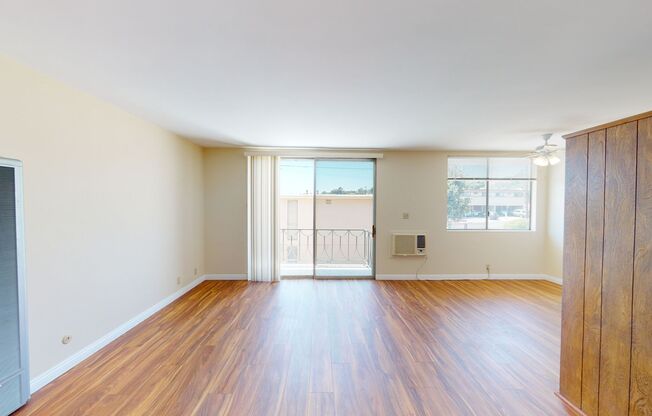 Upgraded 1 bedroom 1 bath apartment in Monterey Park hilltop four-plex!