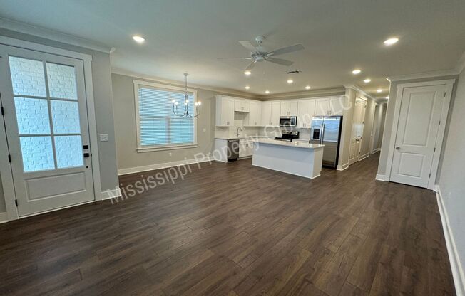 3BD/3.5BA - END UNIT @ THE RESERVE