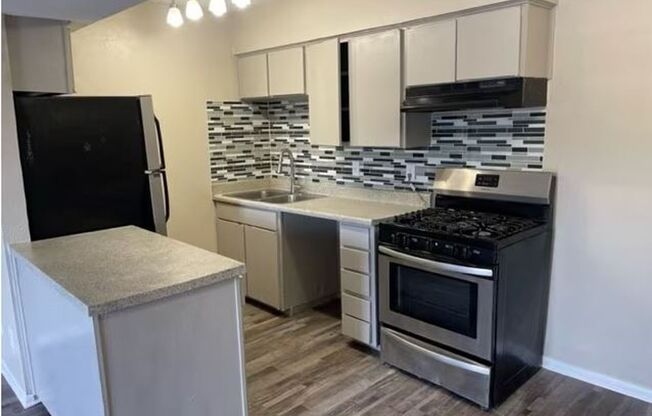 808 at South Center: Quiet community close to great amenities!