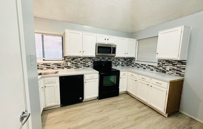 1646 HANCOCK DR