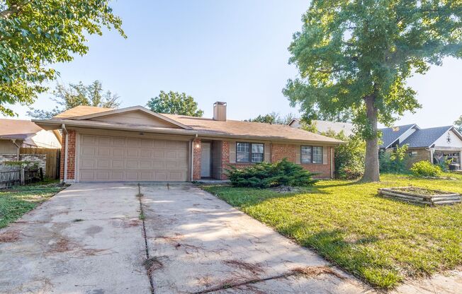 Charming 3BD Mesquite Home with Spacious Backyard