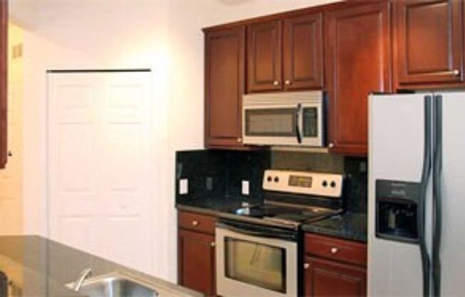 2 beds, 2 baths, 1,168 sqft, $1,650, Unit 2102