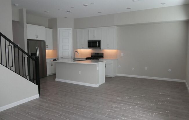 Large 3 Bedroom 2.5 Bath, Arabella Scottsdale Community!