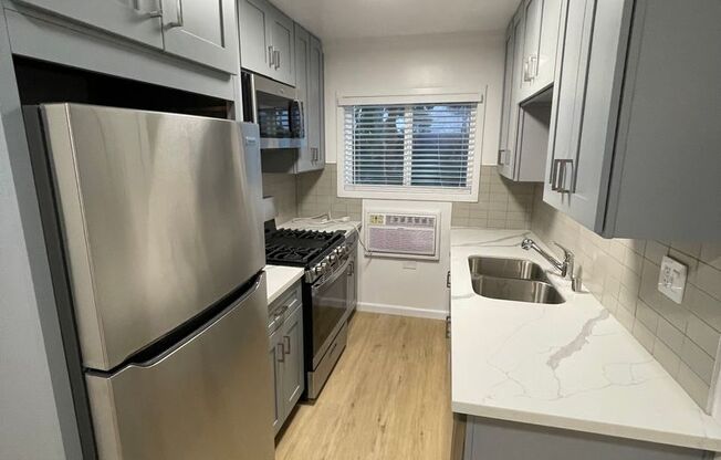 Studio, 1 bath, 595 sqft, $1,995, Unit 108