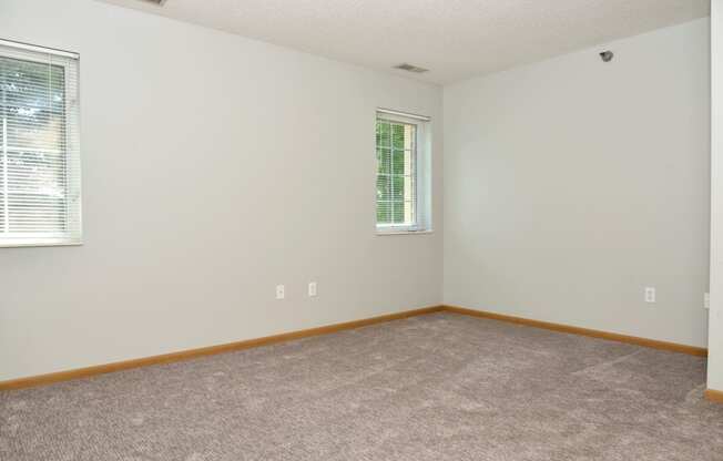 1 bedroom with upgraded carpeting