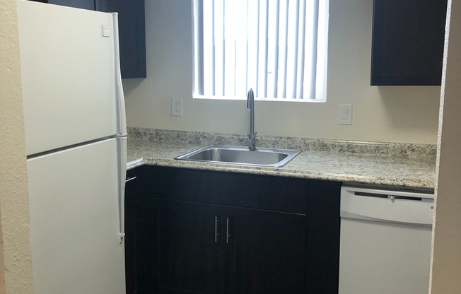 1 bed, 1 bath, 650 sqft, $1,195, Unit 225