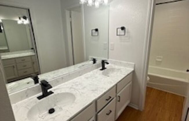 3 beds, 2 baths, 1,147 sqft, $1,875, Unit 11606A