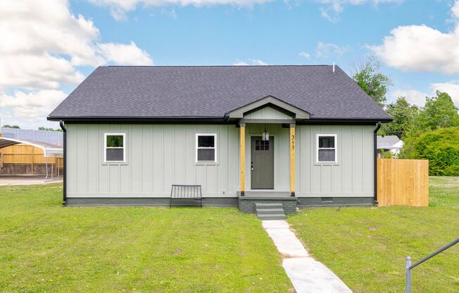 Newly renovated 3 bedroom 2 bathroom
