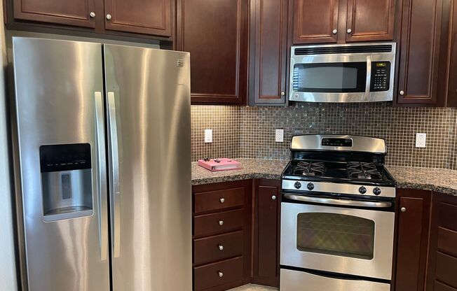 3 Bed 2 Bath with Canyon Views