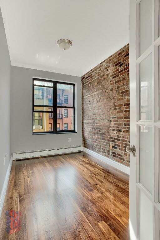 124 Ridge St