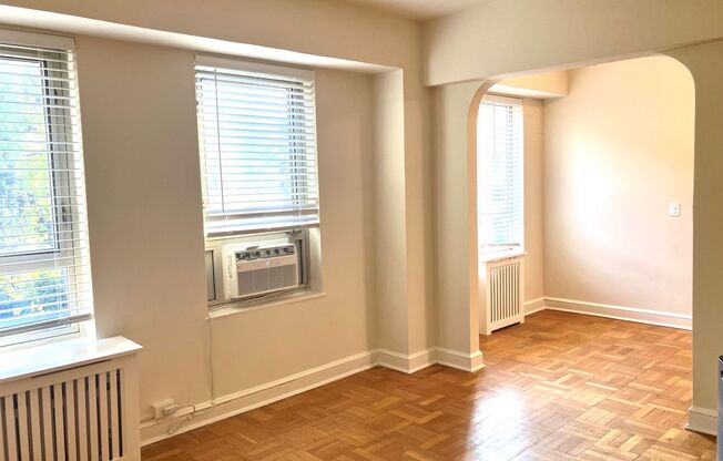 1 bed, 1 bath, 700 sqft, $2,450, Unit 305