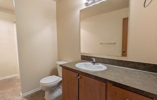 2 beds, 2 baths, 994 sqft, $1,475, Unit E101