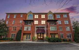 1735 Peachtree Street